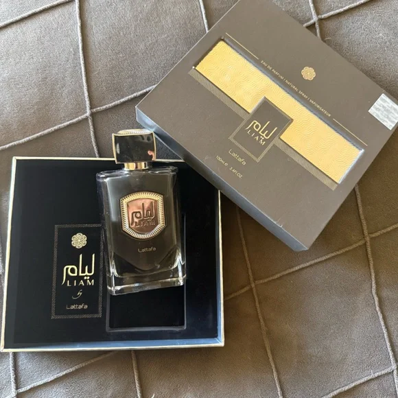 Lattafa Liam Gray Eau de Parfum (Inspired by BDK Gris Charnel) - Picture 2 of 6